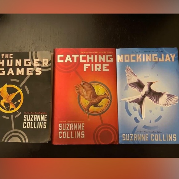 Hunger Games trilogy - Picture 3 of 4